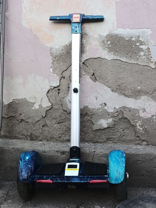 Героскутер на держателе