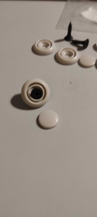 Елементи за фиксиране увиснал таван на автомобила