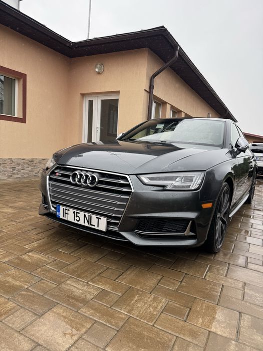 AUDI S4 2018