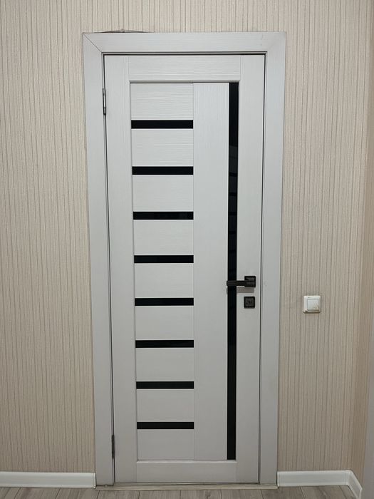 Продам межкомнатные двери !!