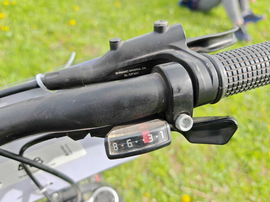 Vând bicicletă tip mountain bike (MTB) - 24 inch