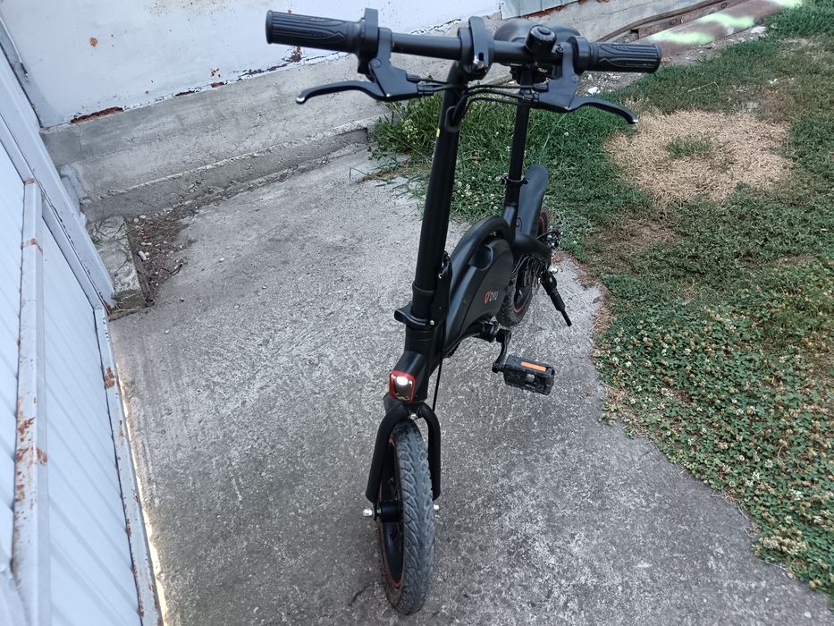 Bicicleta electrica DYU, accelerație, pilot automat, autonomie cca 45km