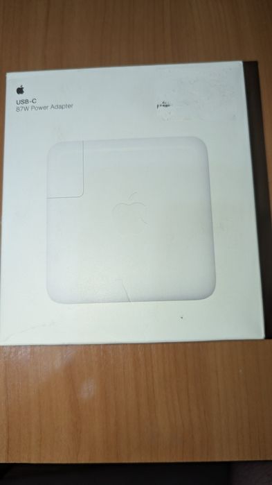 Продам зарядку apple 87W
