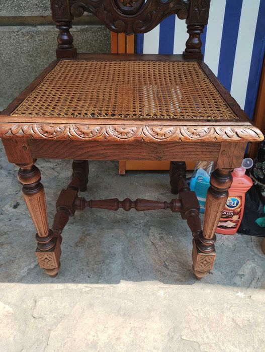 4 бр  старинни рицарски столове