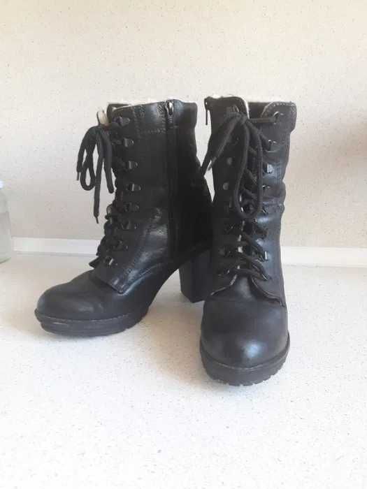 Топли боти от естествена кожа