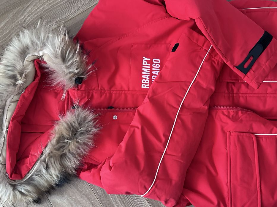 Продам куртку новая