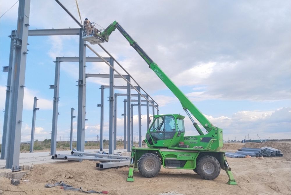 Телескопический погрузчик  маниту  manitou