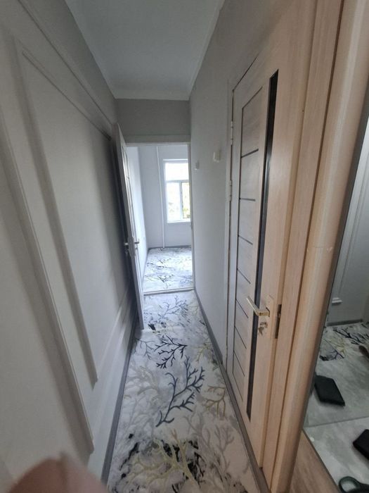 4 каватли домнинг 3 каватида 2 хонали квартира ижарага берилади