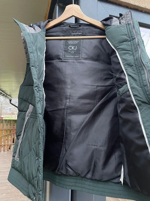 Vesta Calvin Klein unisex marimea L