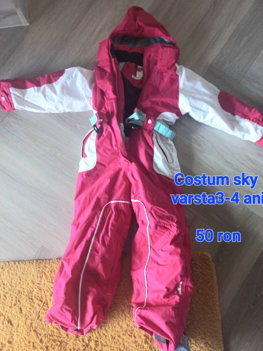 Vand haine de fetita varsta 3-4  ani