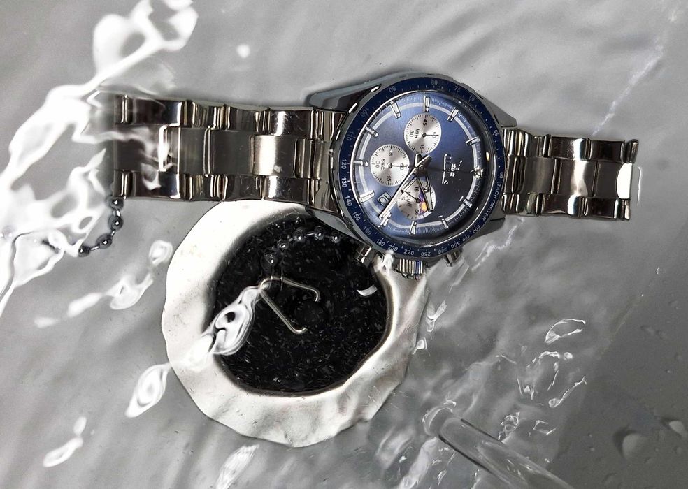 Ceas quartz cu chronograph, WR, 41 mm diam, data, indicator 24 h