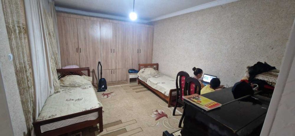 Ховли уй сотилади