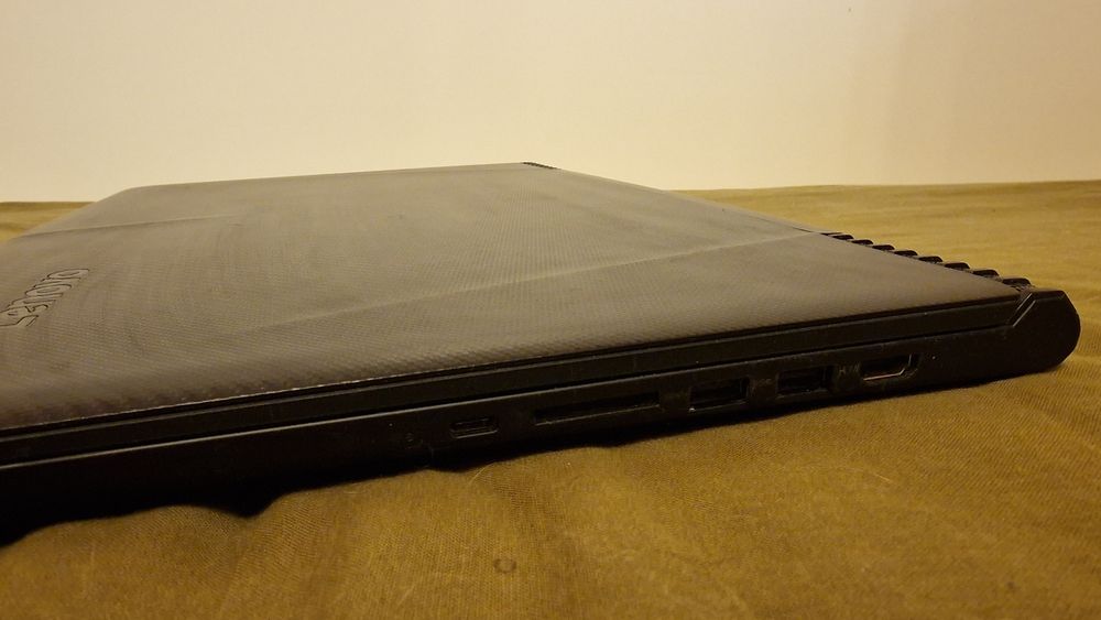 Laptop Gaming Lenovo Legion Y520