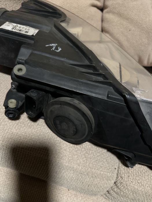 Оригинален Фар HELLA VW туарег ляв без забележки