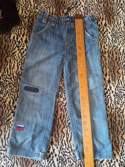 Джинсы на мальчика 5-7 лет