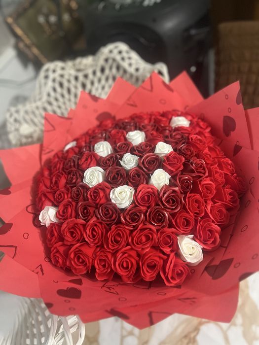 Vand buchete de trandafir din sapun