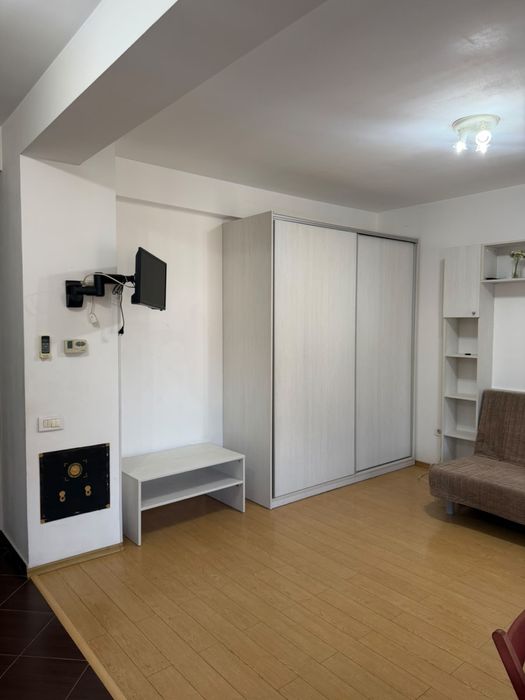 Proprietar inchiriez garsoniera Rezervelor 64 37mp parcare