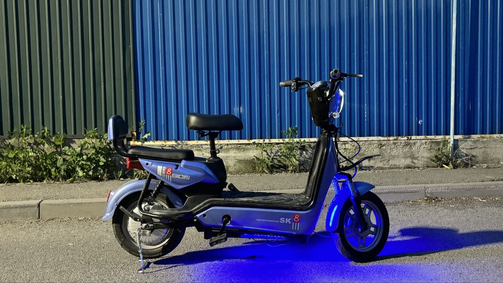 Скутер 350w голубой