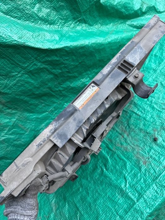 Вентилятор диффузор Хендай Туксон 2 2.0 G4KD Tucson II ix35 радиатор