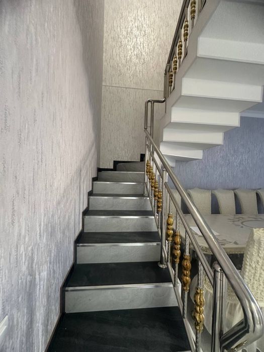 Учтепа, Котта Қанида 2.5 сотихли ҳовли сотилади! 7 хона