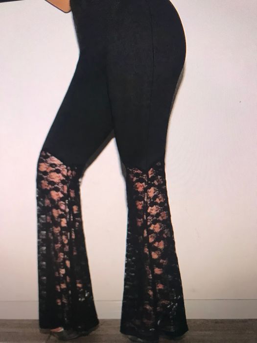 Елегантен панталон/ клин с дантела S нов