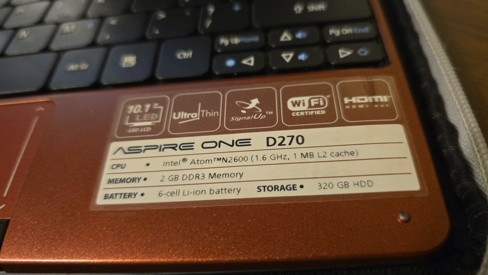 Acer Aspire D270 vacante concedii