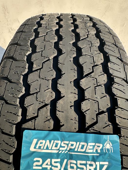 Нови джипови гуми LANDSPIDER GRANDTRAXX A/T 245/65R17 111H XL БОРД 2456517