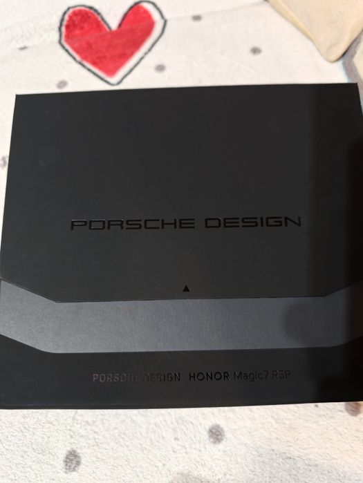 Honor magic 7 RSR Porsche design