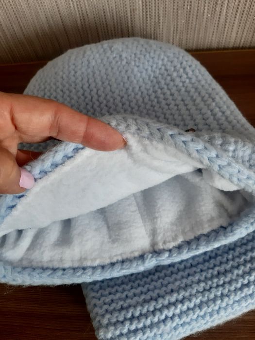 Женская шапка со снудом