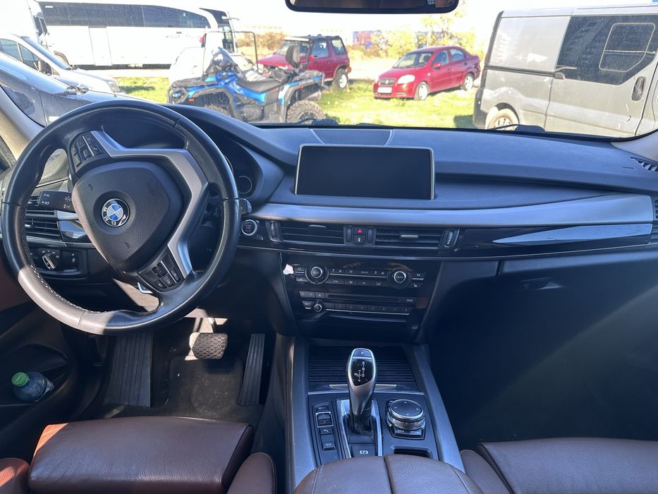 BMW  x5  xdrive 258cp