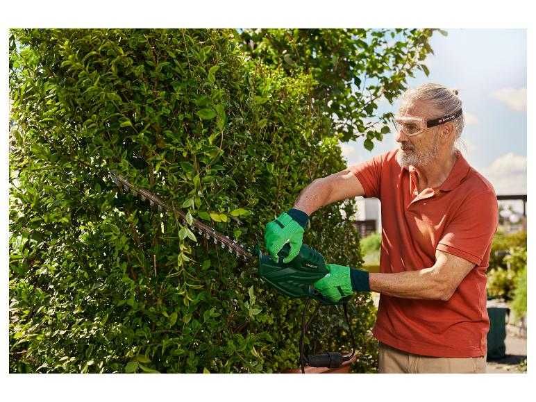 Храсторез Електрическа ножица за жив плет PARKSIDE