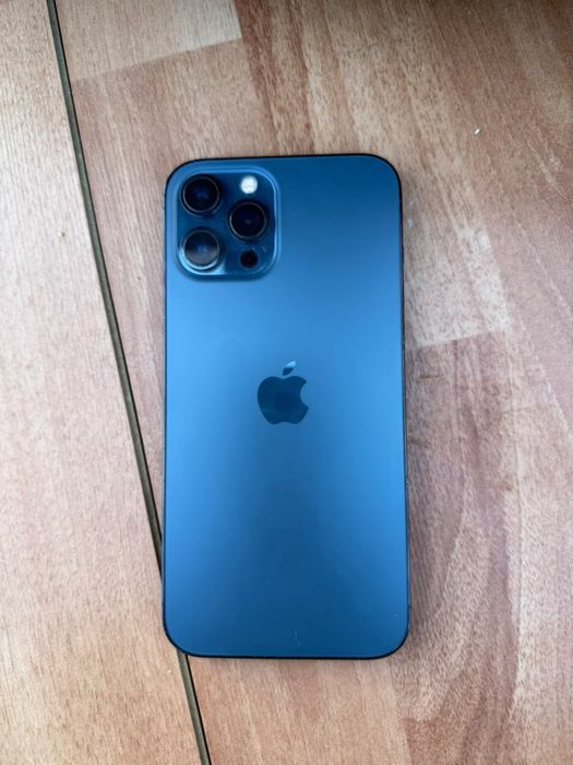 Продам iPhone 12 pro max