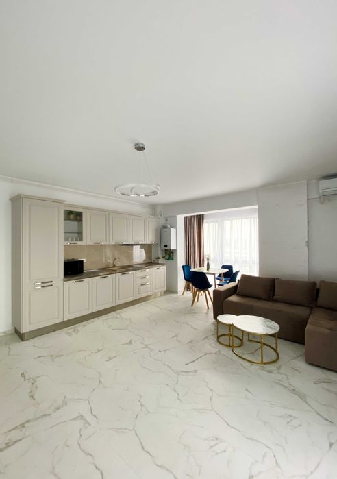 2 cam mobilat vedere mare la Butoaie!Luxury Residence