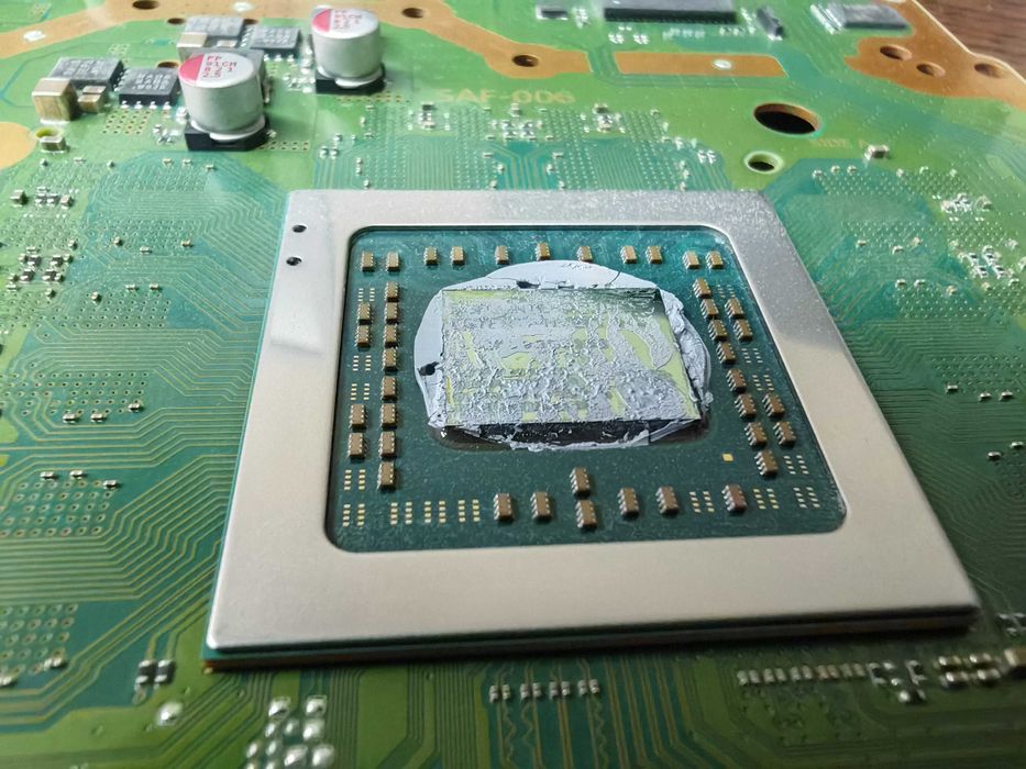 Ремонт на компютърна техника / PS4