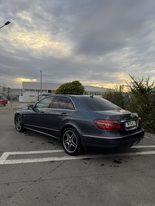 MERCEDES-BENZ E-Class 0 — imagine 4