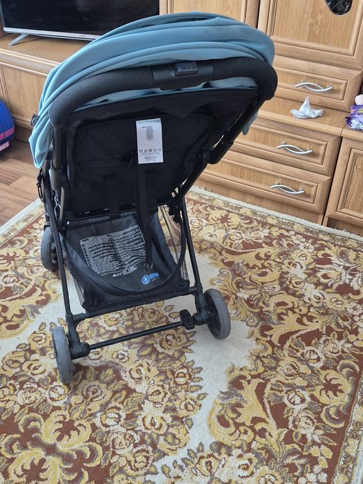 Cărucior copii micii