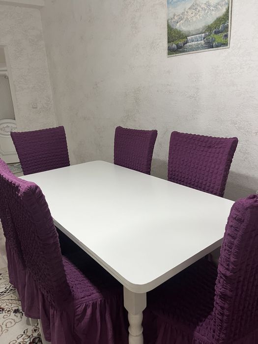 Стол с стульями