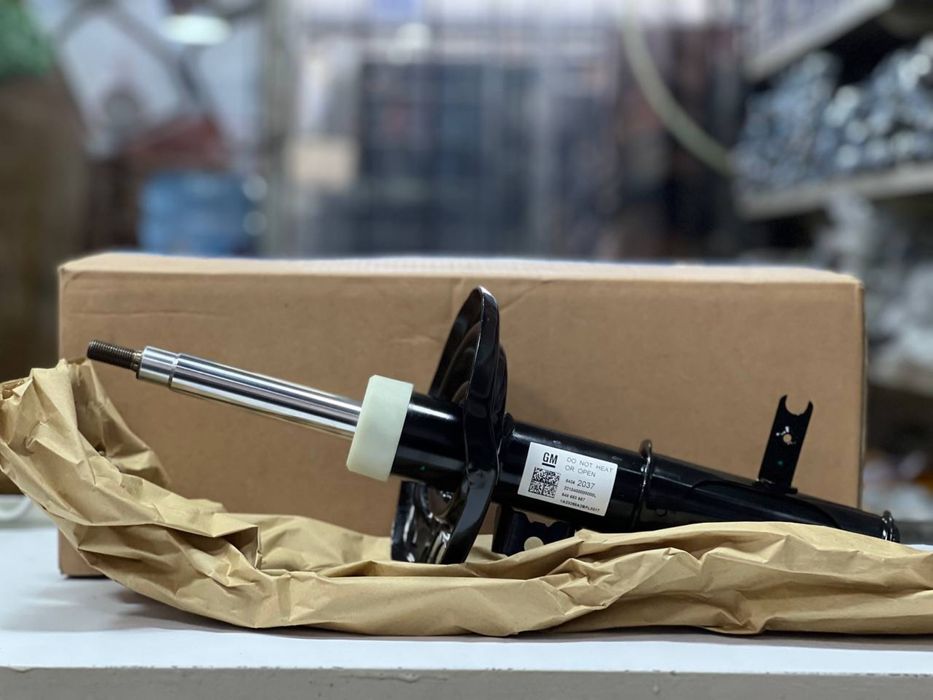 Амортизатор Tahoe traverse trailblazer equinox malibu tracker monza