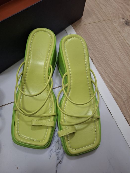 Продам обувь новый