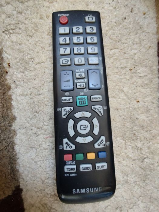 Vând diverse telecomenzi TV