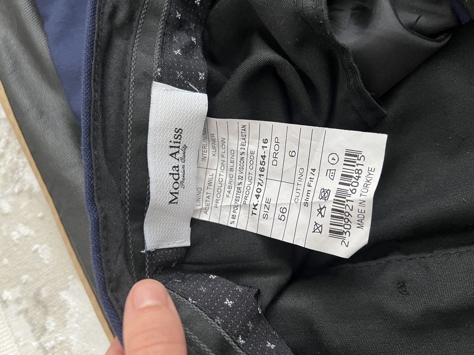 Vand costum barbati Moda Aliss marimea 56