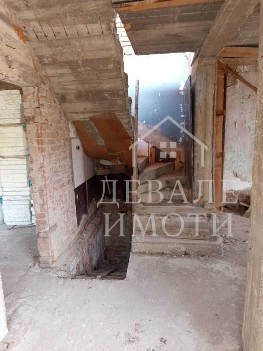 Продава се Къща в Мартен - 136 кв.м за 699 €/кв.м - Снимка #3