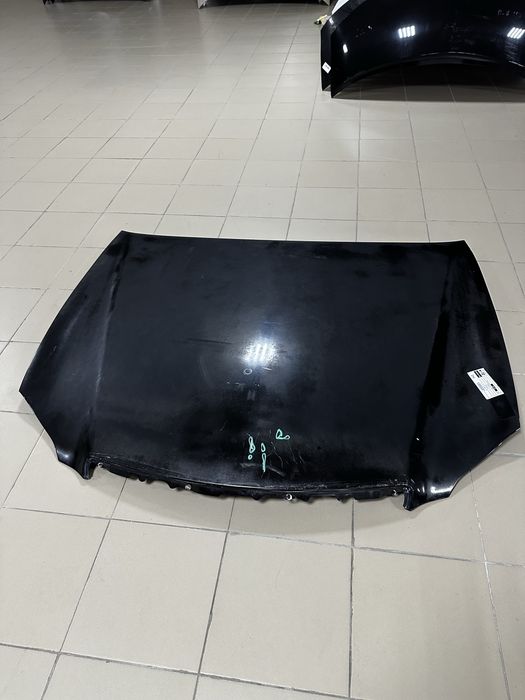 Капот Тойота Краун Toyota Crown s180