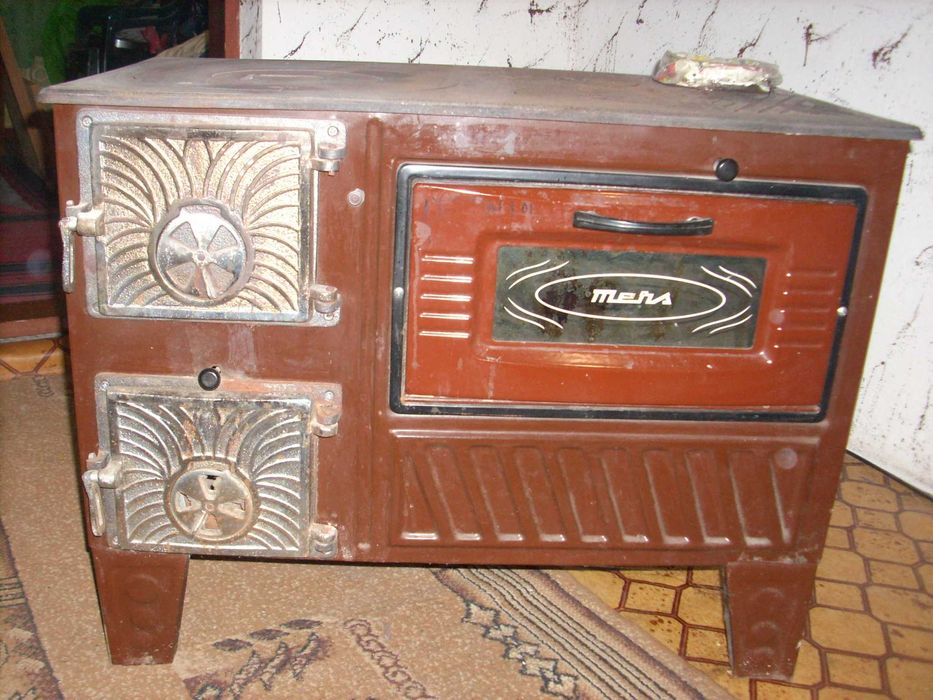 продавам два броя камини на твърдо гориво-прити