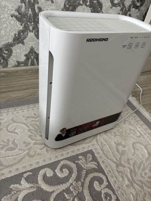 Продам очиститель воздуха