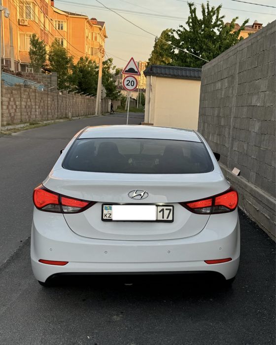 Hyundai Elantra 2014