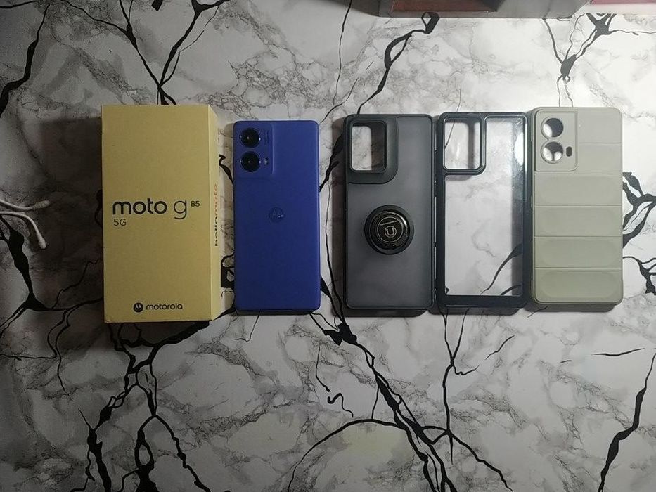 Vând Motorola G85 5G 256 GB 8+8 Ram