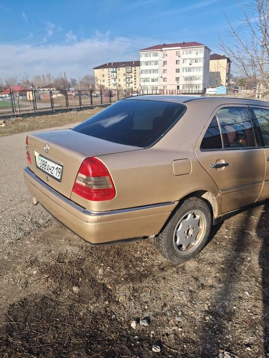 Машина сатылады мерс