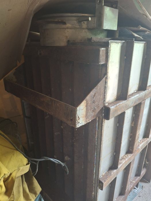 Бак из нержавейки.