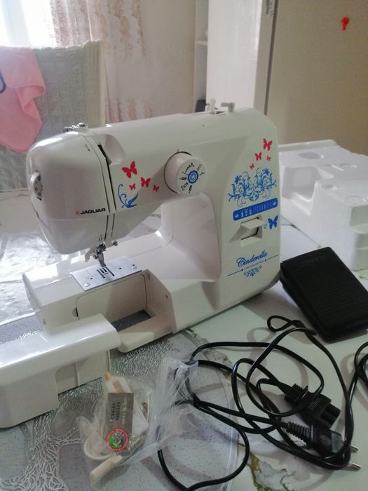 Продам Швейную машину